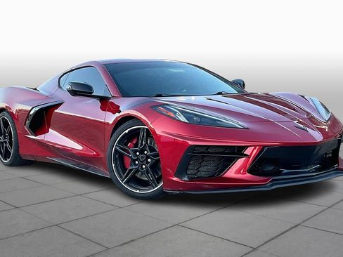 Used 2022 Chevrolet Corvette Stingray Coupe w/ Z51 Performance Package image 3