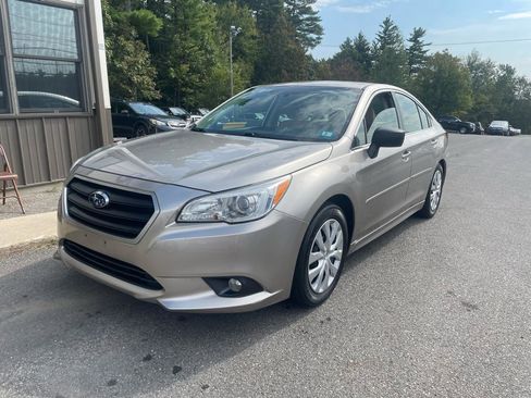 Used 2017 Subaru Legacy 2.5i image 1