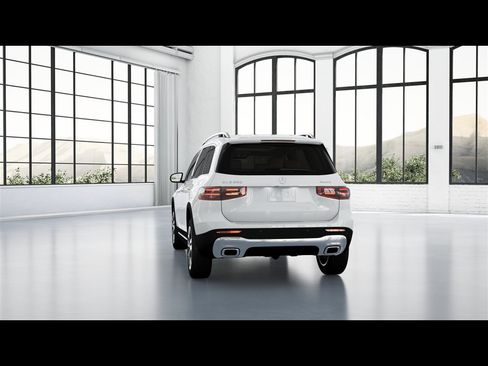 Certified 2026 Mercedes-Benz GLB 250 4MATIC image 21