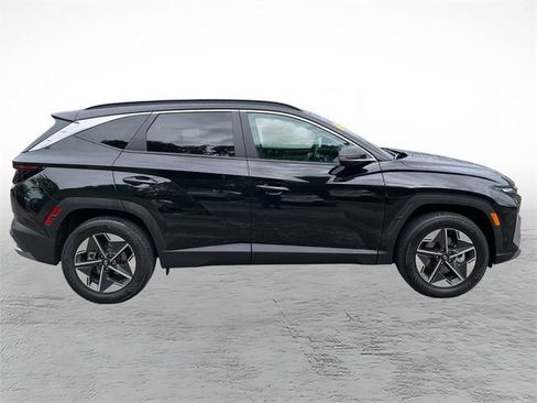 Used 2025 Hyundai Tucson SEL AWD/4WD image 2