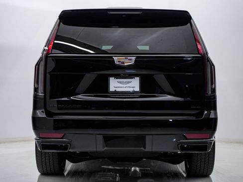 Used 2022 Cadillac Escalade ESV Sport w/ Touring Package AWD/4WD image 8