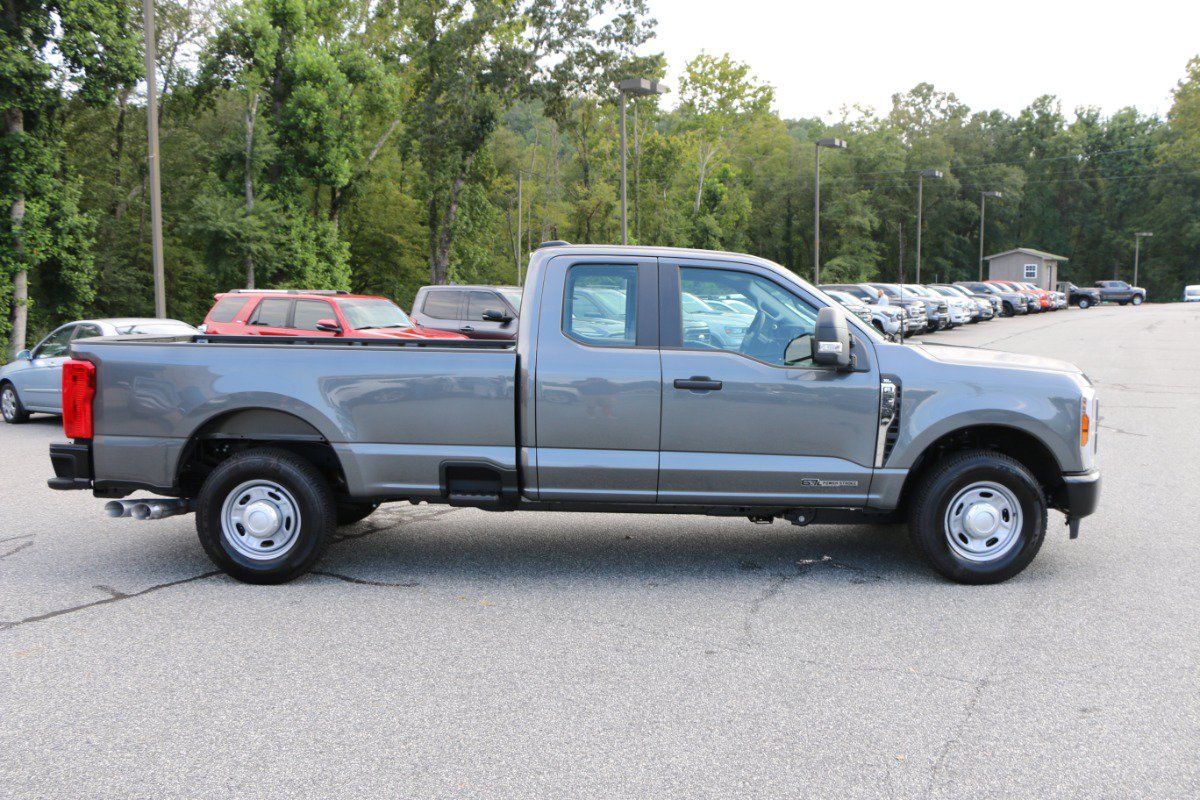 Used 2026 Ford F250 XL RWD image 9