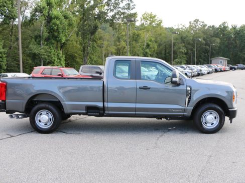 Used 2026 Ford F250 XL RWD image 9