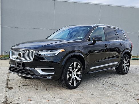Certified 2025 Volvo XC90 B6 Plus w/ Protection Package Premier image 3
