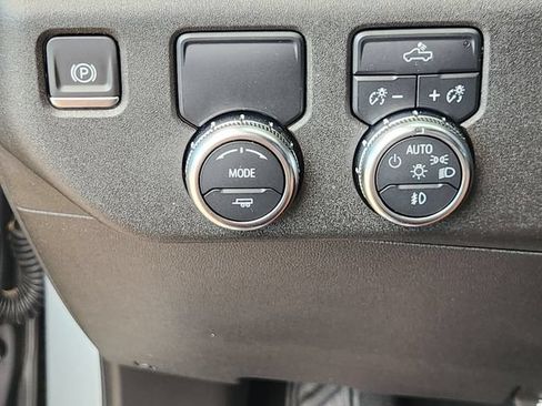 Used 2024 GMC Sierra 1500 Elevation RWD image 21