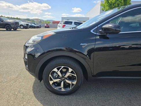 Used 2020 Kia Sportage LX AWD/4WD image 18