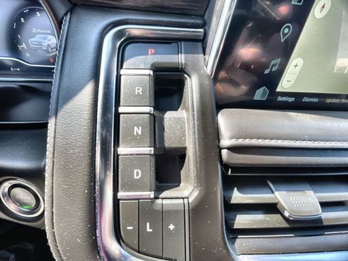 Used 2024 Chevrolet Tahoe LT image 16