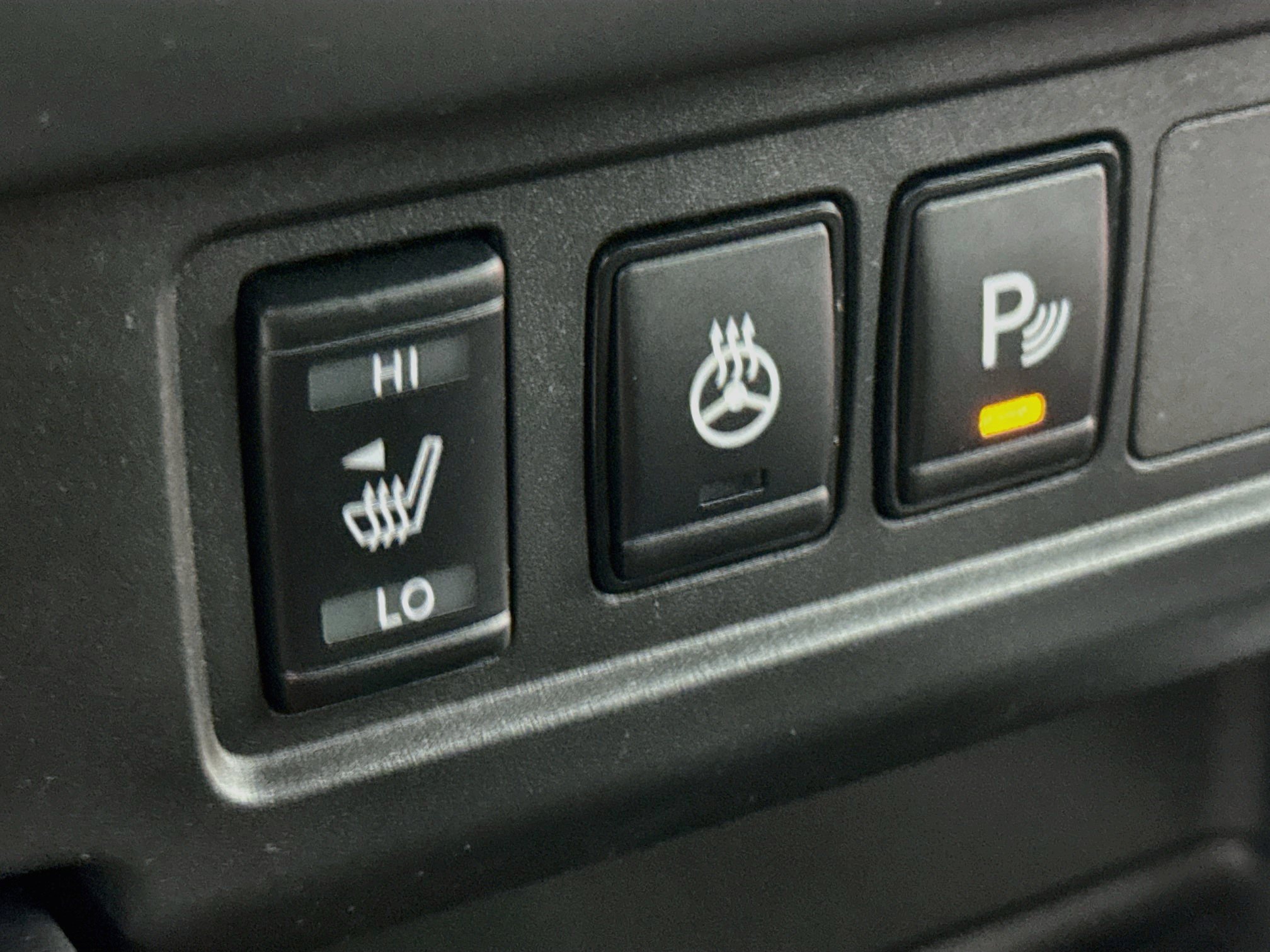 Used 2025 Nissan Frontier PRO-4X w/ Pro Convenience Package AWD/4WD image 18