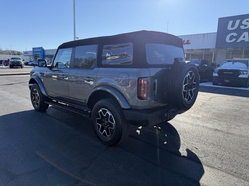 Used 2023 Ford Bronco Outer Banks image 5