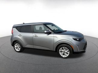 Used 2025 Kia Soul LX w/ LX Technology Package video 2