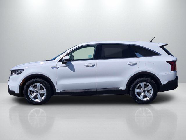 Used 2023 Kia Sorento LX FWD image 7