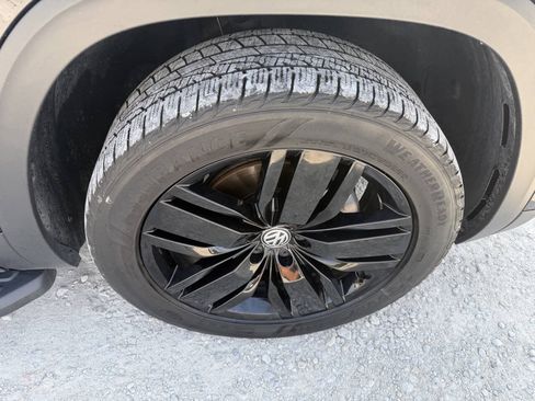 Used 2018 Volkswagen Atlas SEL AWD/4WD image 11