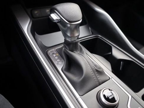 Used 2022 Kia Sorento LX image 11