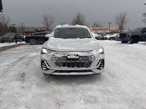 Used 2022 Audi Q3 2.0T Premium Plus image 2