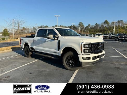 New 2026 Ford F250 Lariat w/ Black Appearance Package AWD/4WD image 1