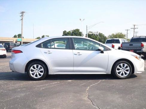 Certified 2024 Toyota Corolla LE FWD image 4