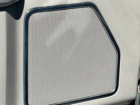 Used 2019 Ford F150 Lariat image 19