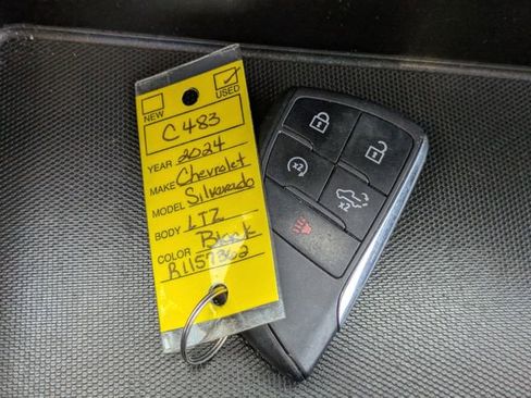 Used 2024 Chevrolet Silverado 1500 LTZ w/ LTZ Convenience Package II image 33