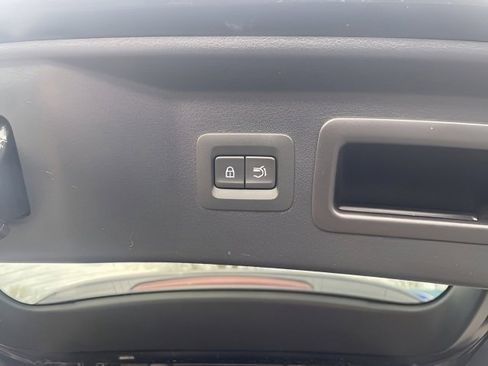 Used 2024 MAZDA CX-90 Plug-In Hybrid w/ Preferred image 17