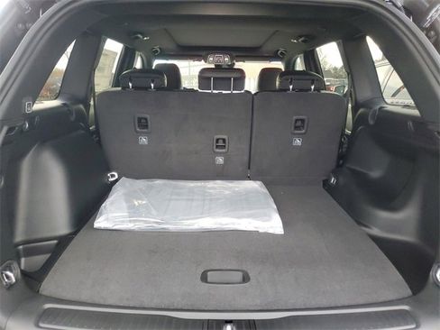 New 2025 Jeep Grand Cherokee Limited image 9