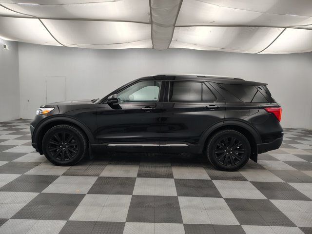 Certified 2022 Ford Explorer Limited w/ Equipment Group 301A AWD/4WD image 5