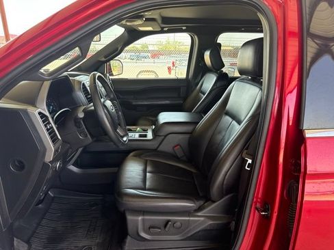 Used 2020 Ford Expedition XLT w/ Equipment Group 202A RWD image 13