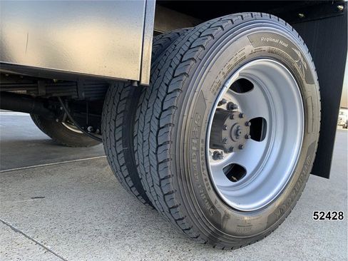 Used 2024 RAM 5500 Tradesman w/ Safety Group image 18