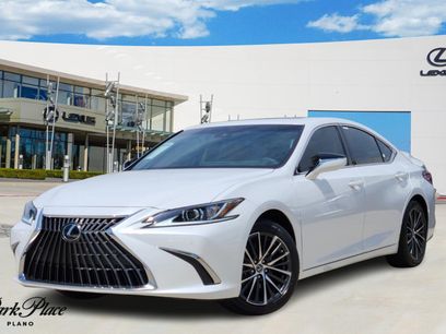 New 2025 Lexus ES 350 w/ Premium Package