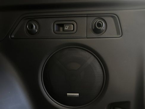 Used 2021 Subaru Forester Touring image 31