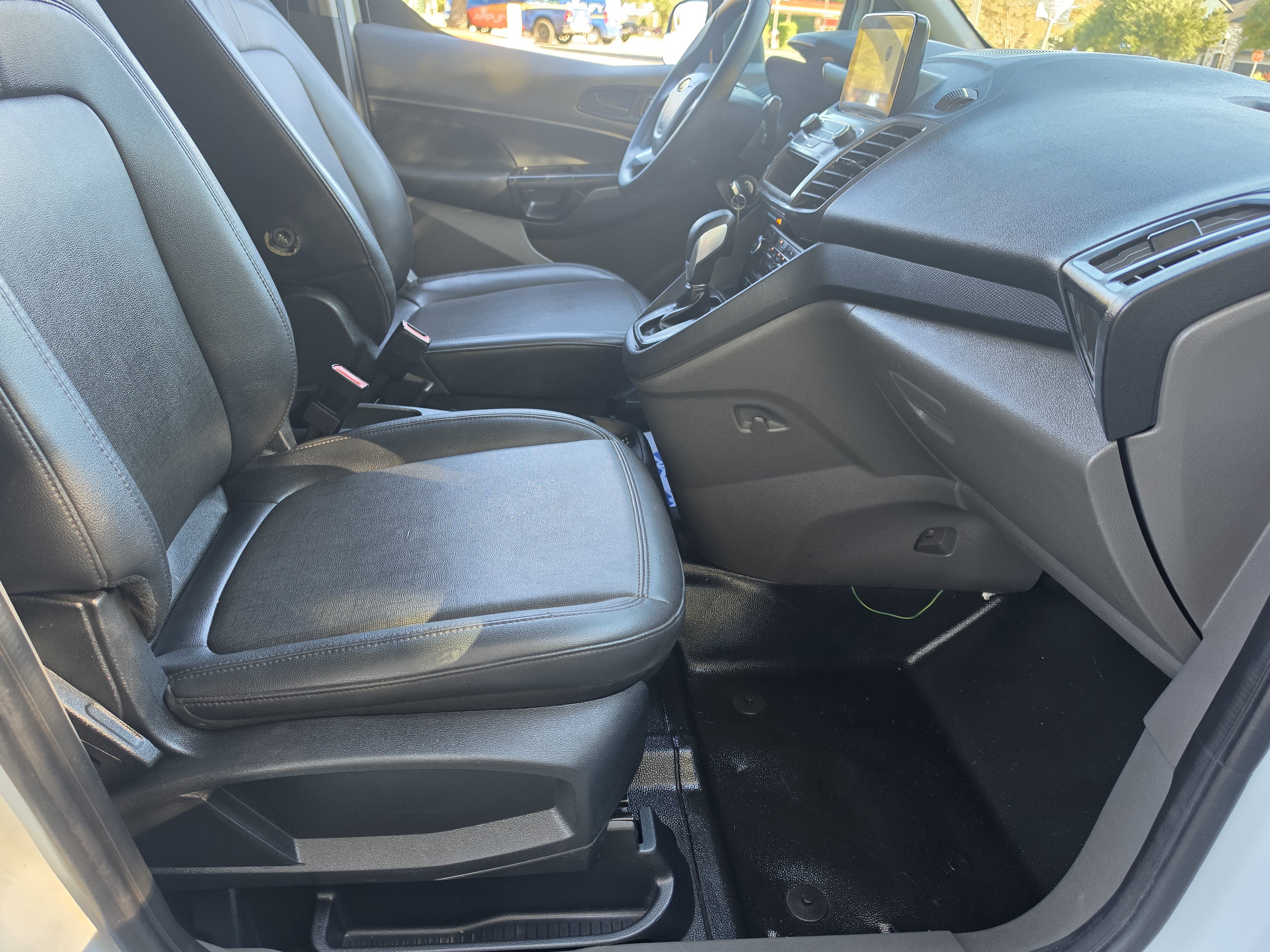 Used 2021 Ford Transit Connect XL FWD image 18