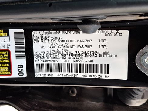 Used 2023 Toyota Tacoma TRD Sport w/ Black Out Package (TMS) AWD/4WD image 26
