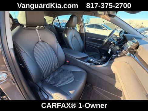 Used 2023 Toyota Camry SE image 25