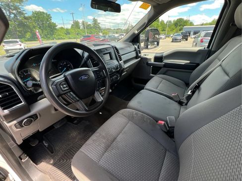 Used 2018 Ford F250 XLT w/ Snow Plow Prep Package AWD/4WD image 16