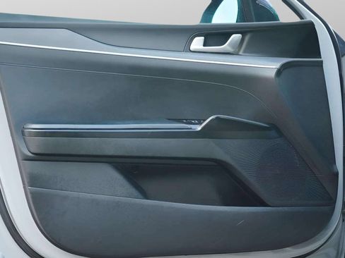 Used 2022 Kia K5 GT-Line image 36