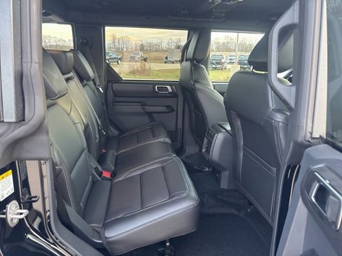 New 2025 Ford Bronco Outer Banks image 12