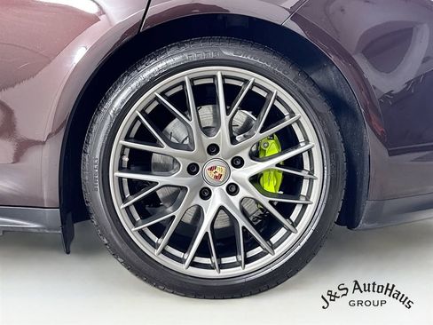 Used 2021 Porsche Panamera 4S image 39