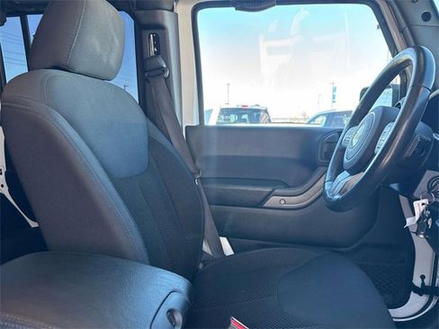 Used 2017 Jeep Wrangler Unlimited Sport image 12