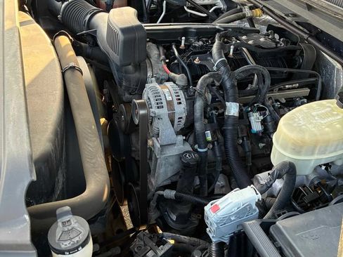 Used 2015 GMC Sierra 2500 4x4 Regular Cab image 3