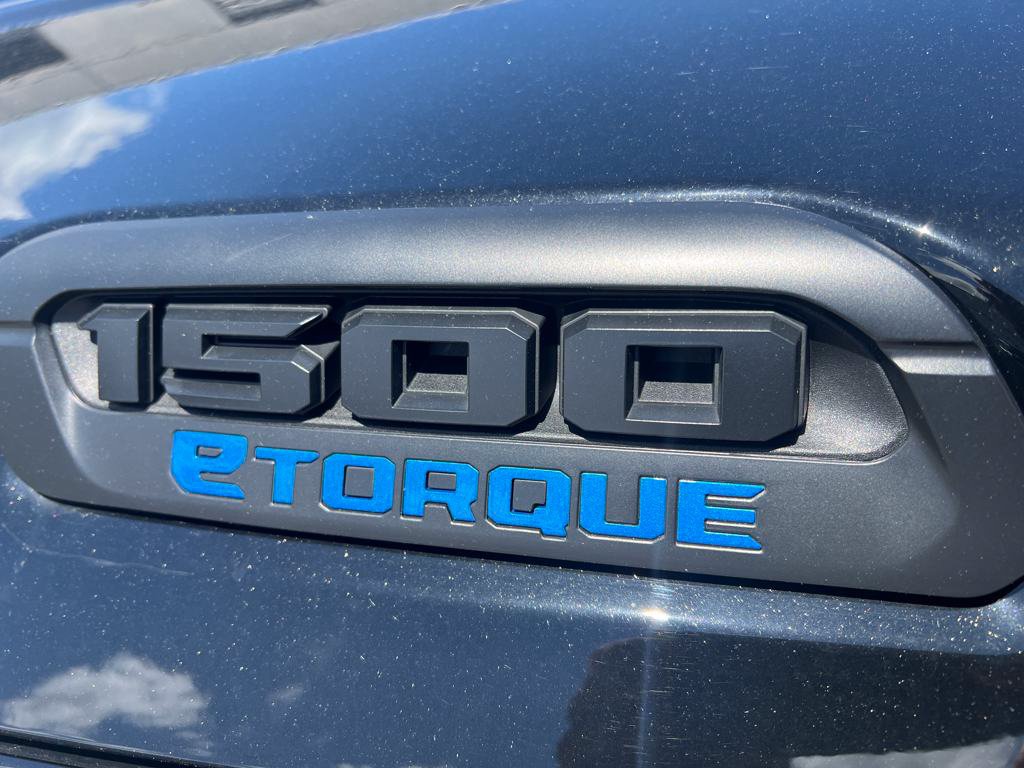 Used 2025 RAM 1500 Tradesman w/ Night Edition AWD/4WD image 11