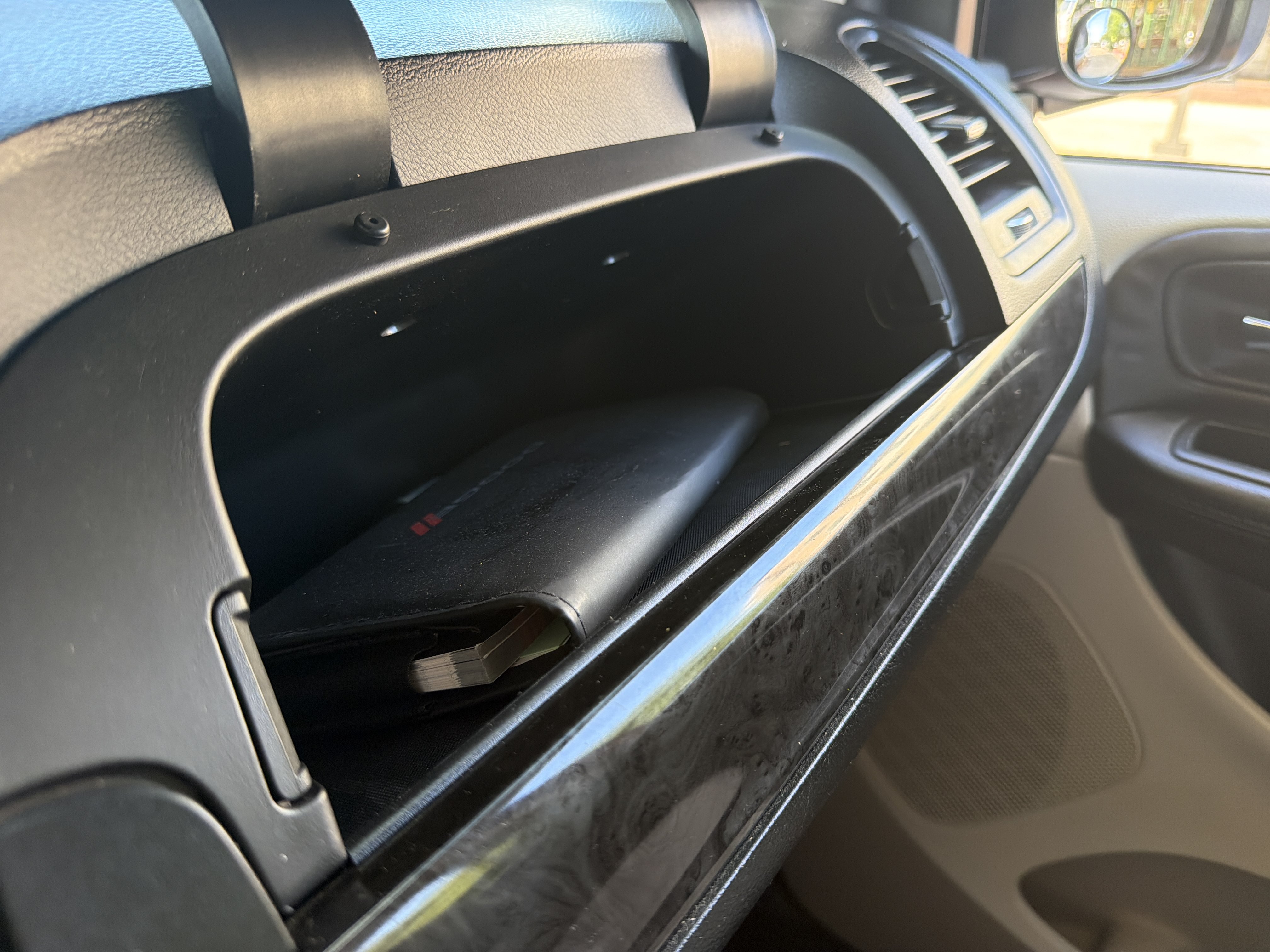 Used 2018 Dodge Grand Caravan SE w/ UConnect Hands-Free Group FWD image 34