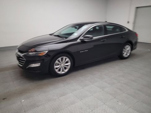 Used 2023 Chevrolet Malibu LT FWD image 2