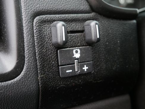 Used 2022 Chevrolet Colorado ZR2 AWD/4WD image 24