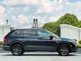 Used 2022 Volkswagen Tiguan SE image 6