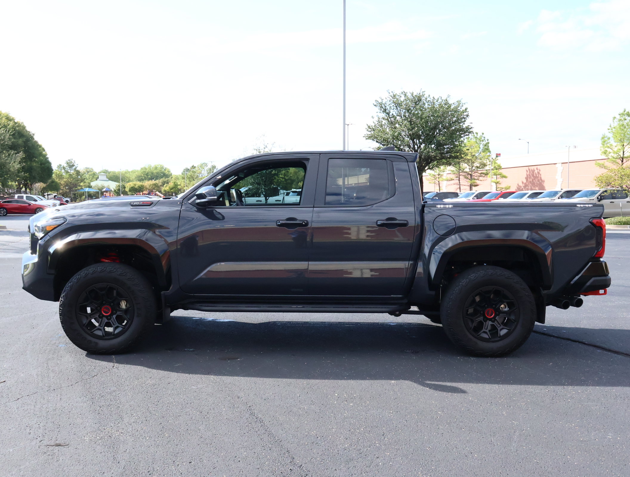 Used 2024 Toyota Tacoma TRD Pro AWD/4WD image 41