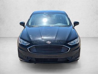 Used 2019 Ford Fusion SE FWD video 2