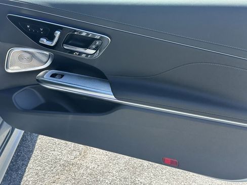 Certified 2024 Mercedes-Benz CLE 300 4MATIC Coupe image 17