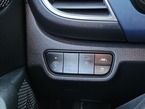 Used 2022 Kia Seltos S FWD image 10