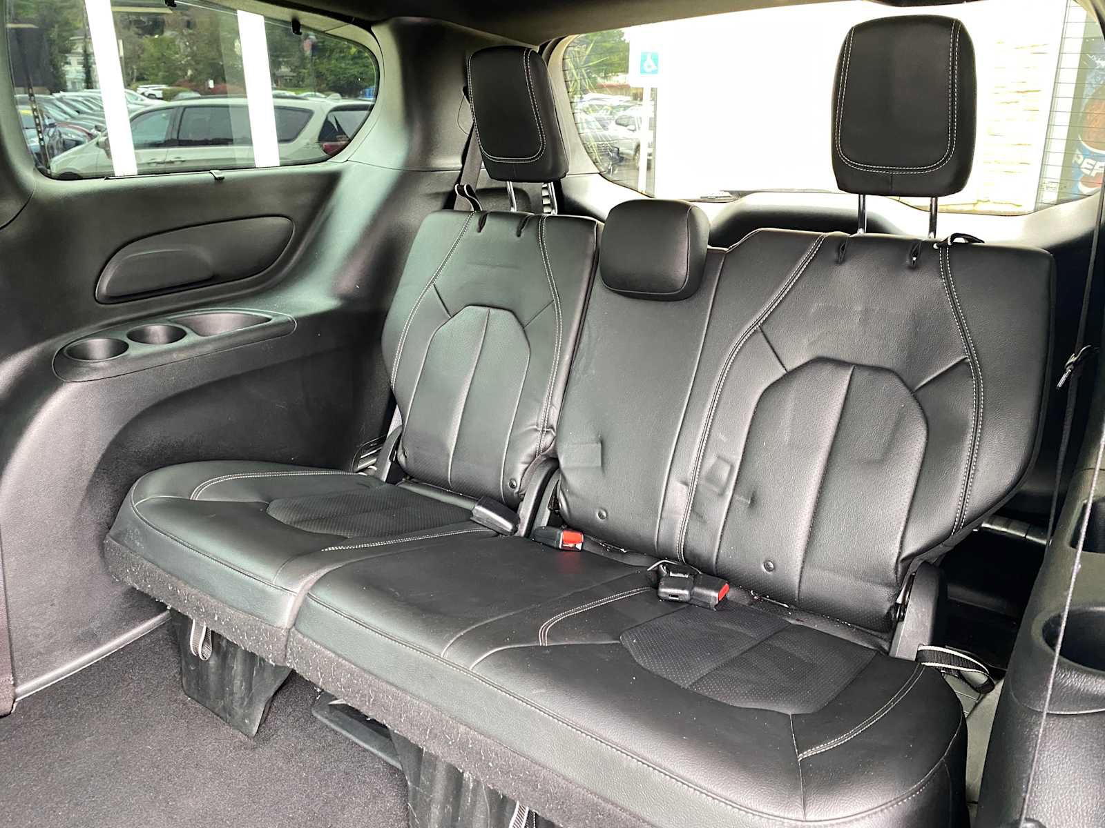 Used 2020 Chrysler Pacifica Touring-L AWD/4WD image 10