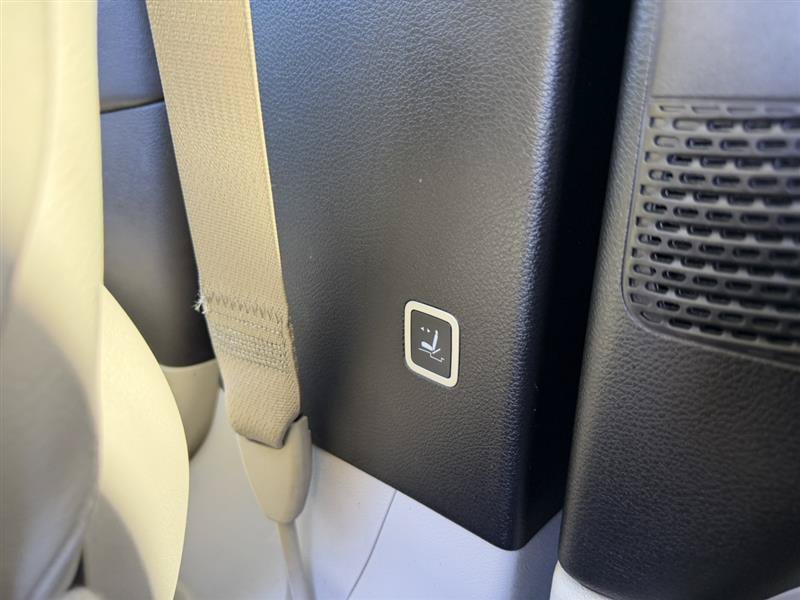 Used 2021 Chrysler Pacifica Touring-L w/ Premium & Safety Sphere Group FWD image 38