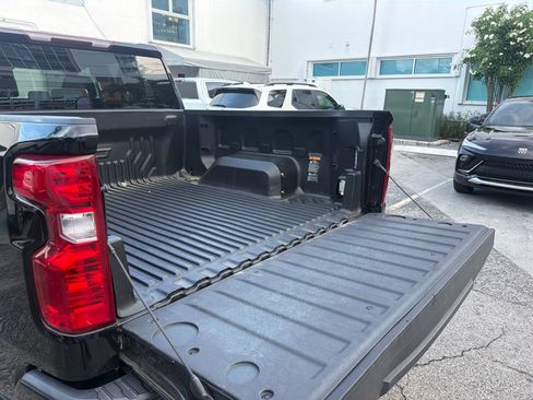 Used 2022 Chevrolet Silverado 1500 Custom RWD image 12